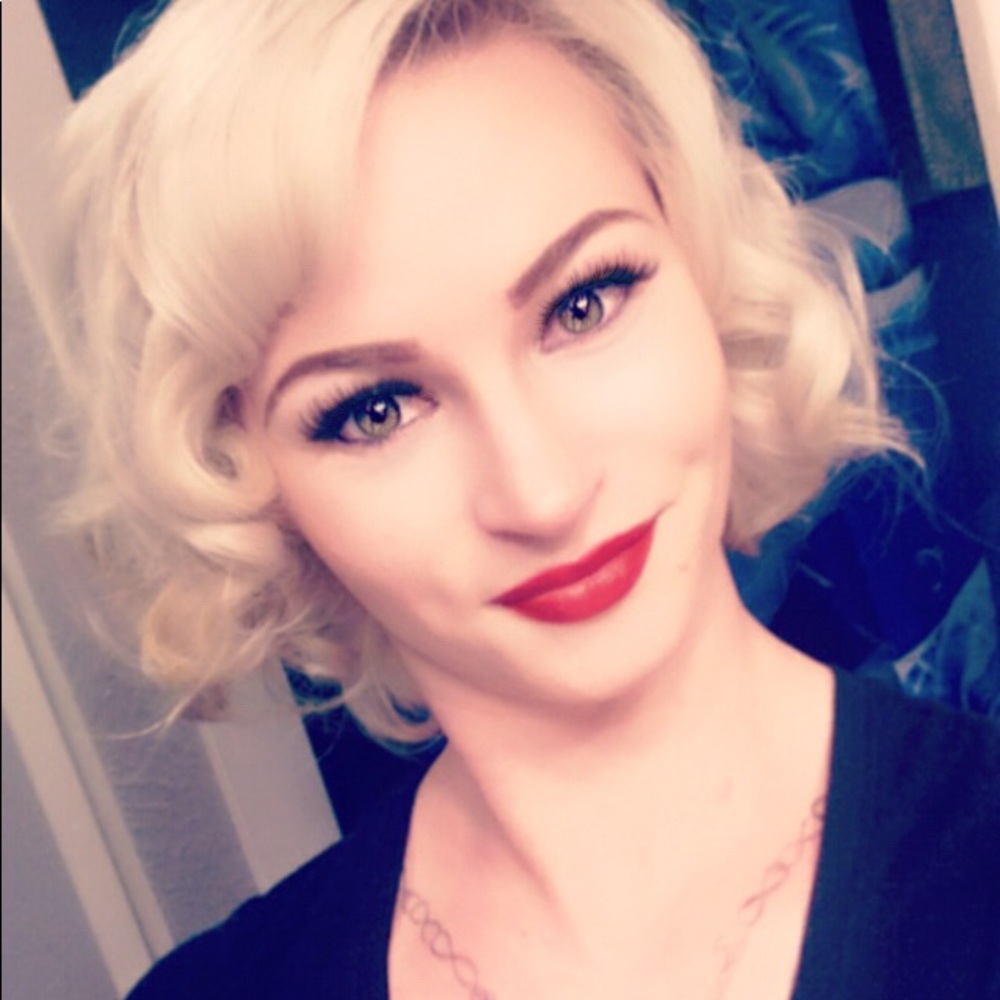 Meet your Posher, Krissy